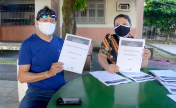 Foto: Escolas disponibilizam atividades impressas para crianças sem acesso à internet | Fotógrafo: Rai Pontes